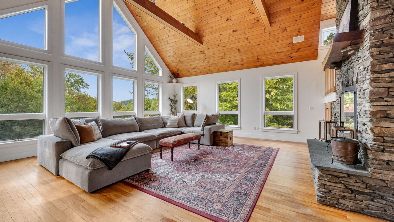 Photo of Livingroom in Richmond