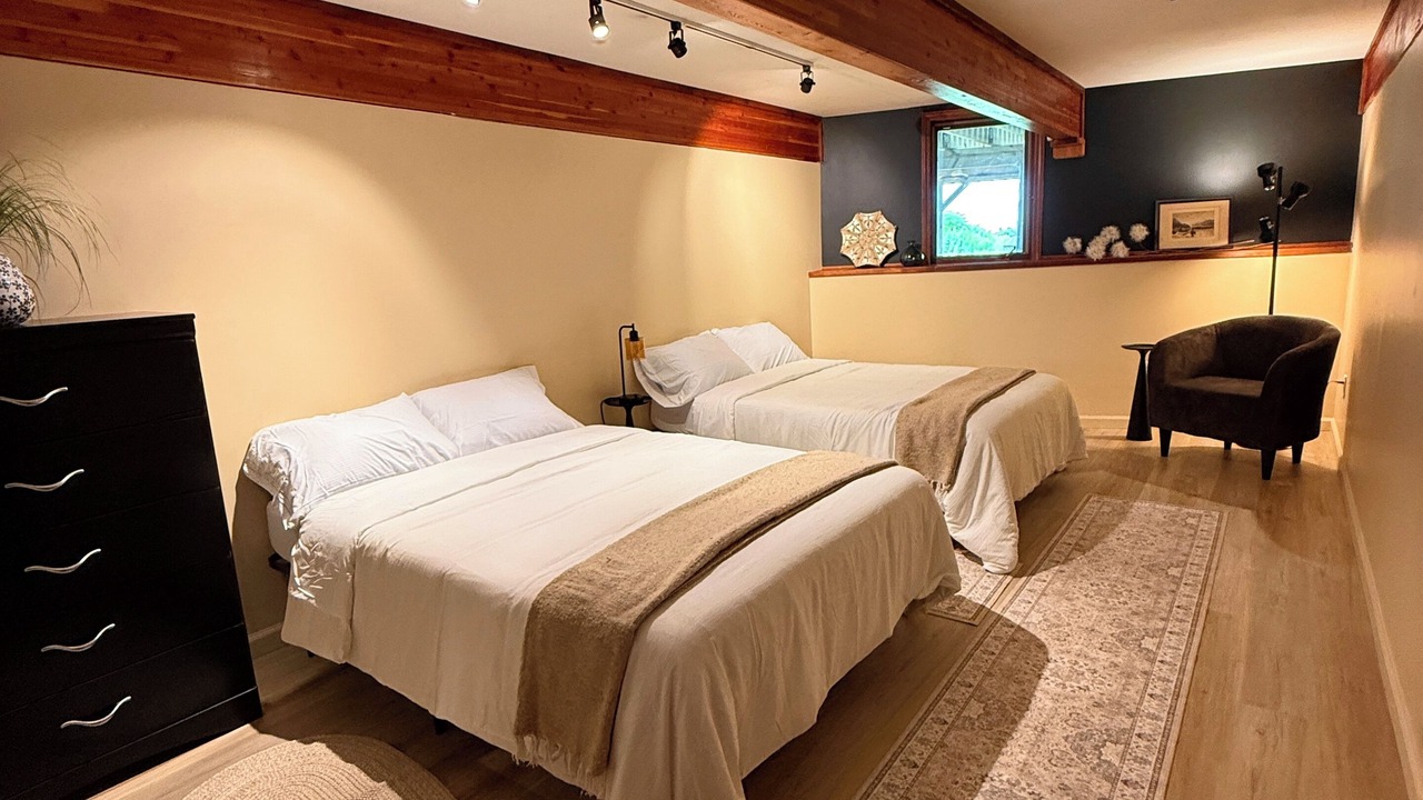 Photo of Bedroom in Oswego