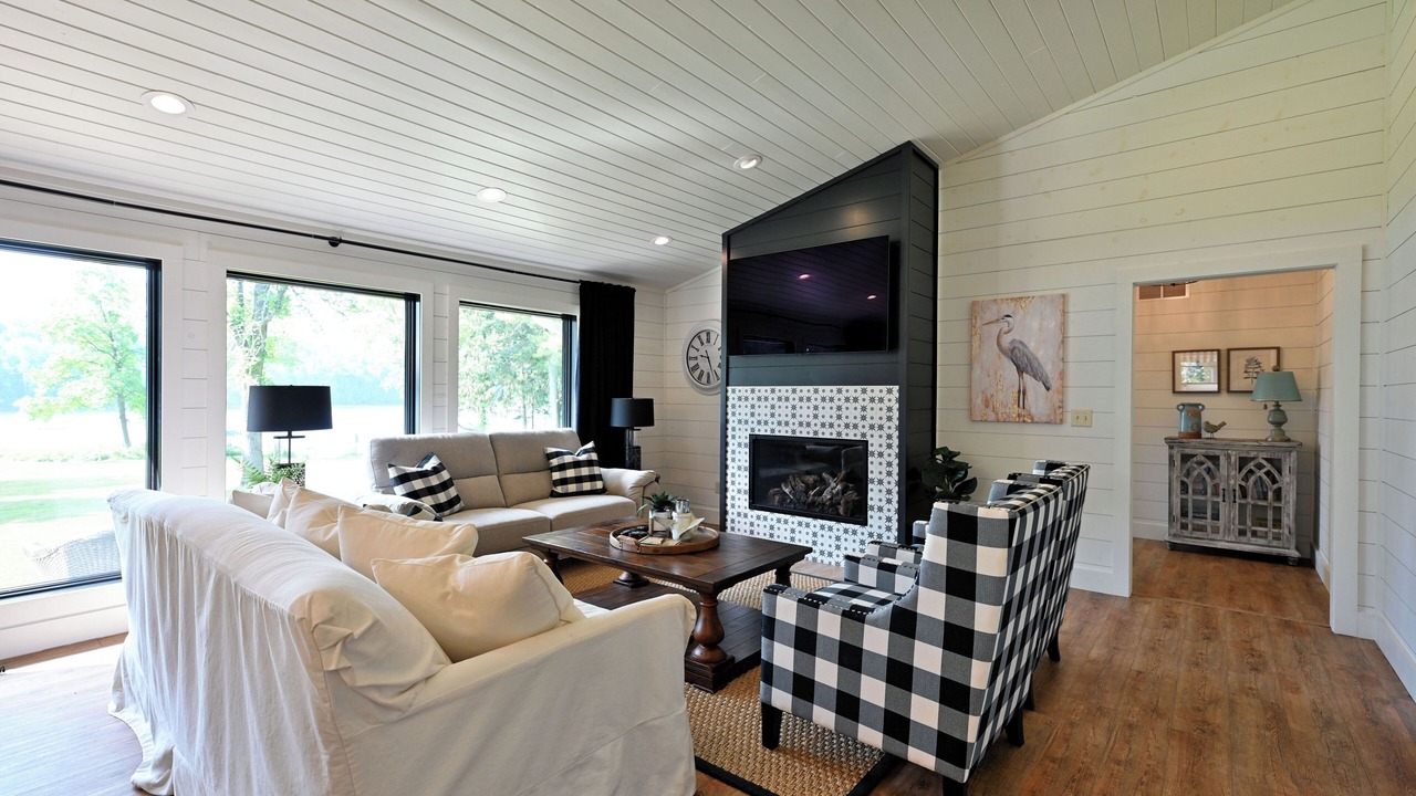 Photo of Livingroom in Cable