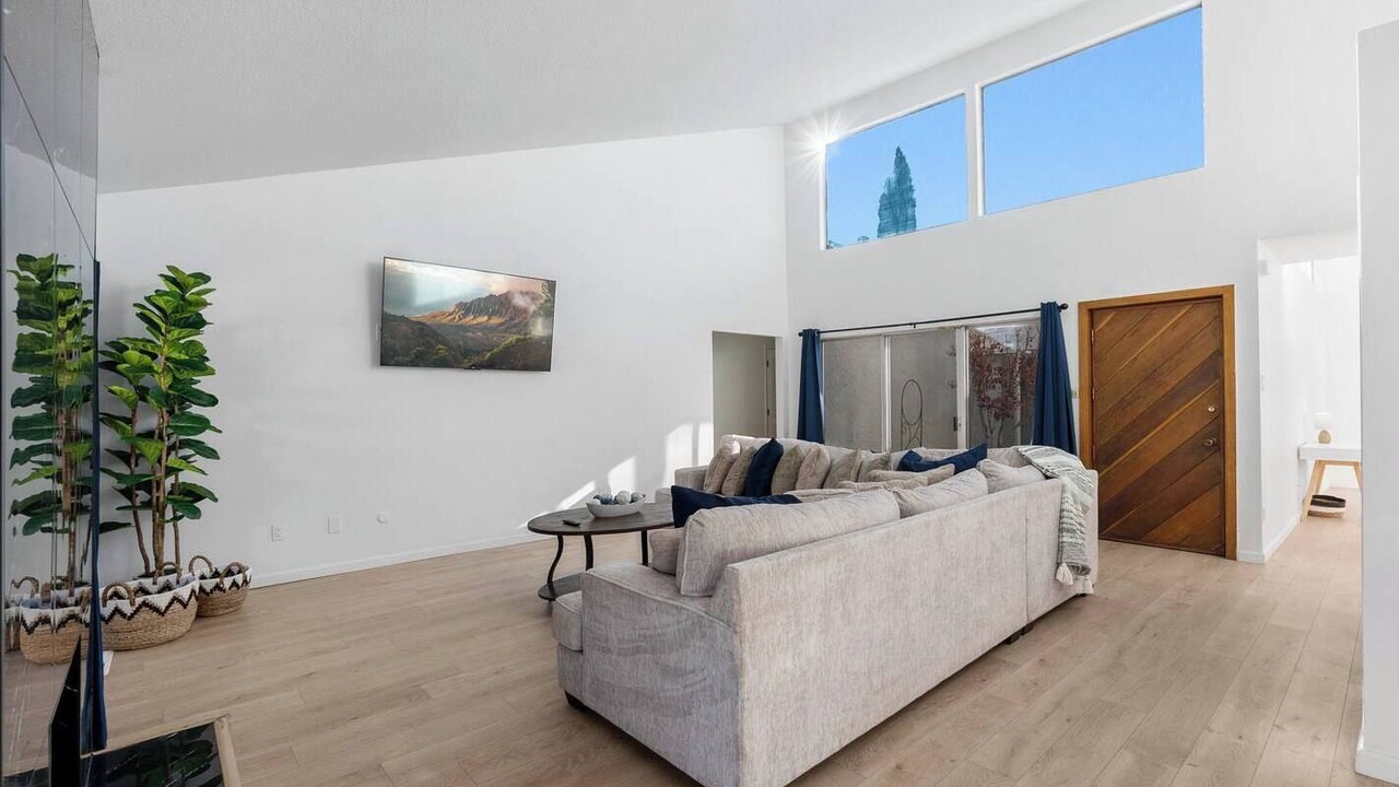 Photo of Livingroom in Northeast Heights