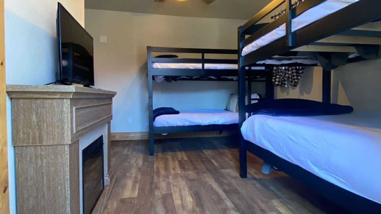 Photo of Bedroom in Eagle Nest