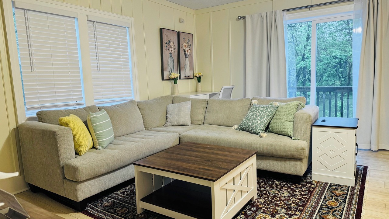 Photo of Livingroom in Cottage Grove