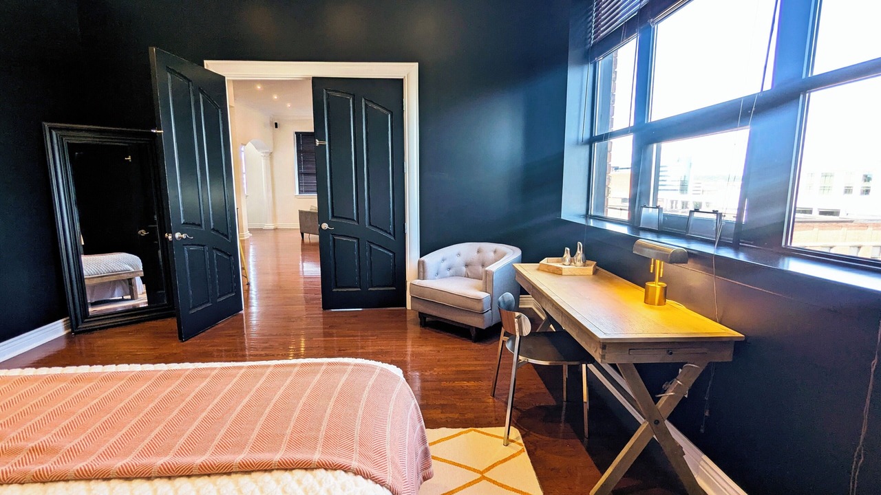 Photo of Bedroom in Central Business District