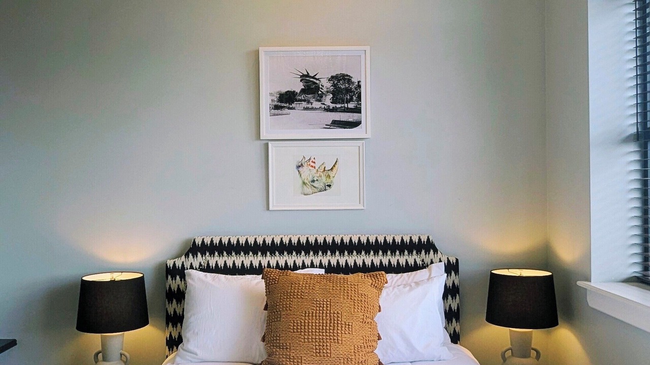 Photo of Bedroom in Central Business District