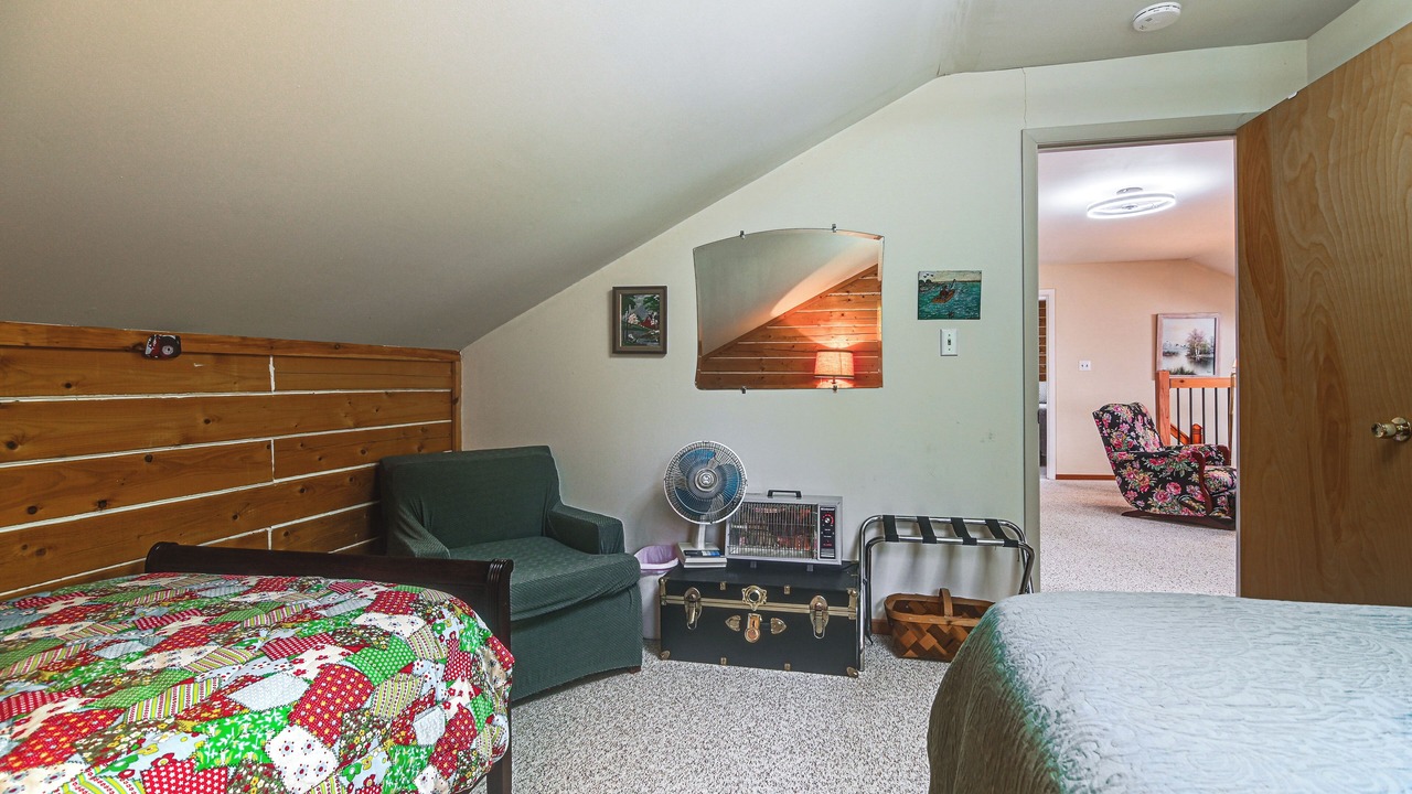 Photo of Bedroom in Oquossoc