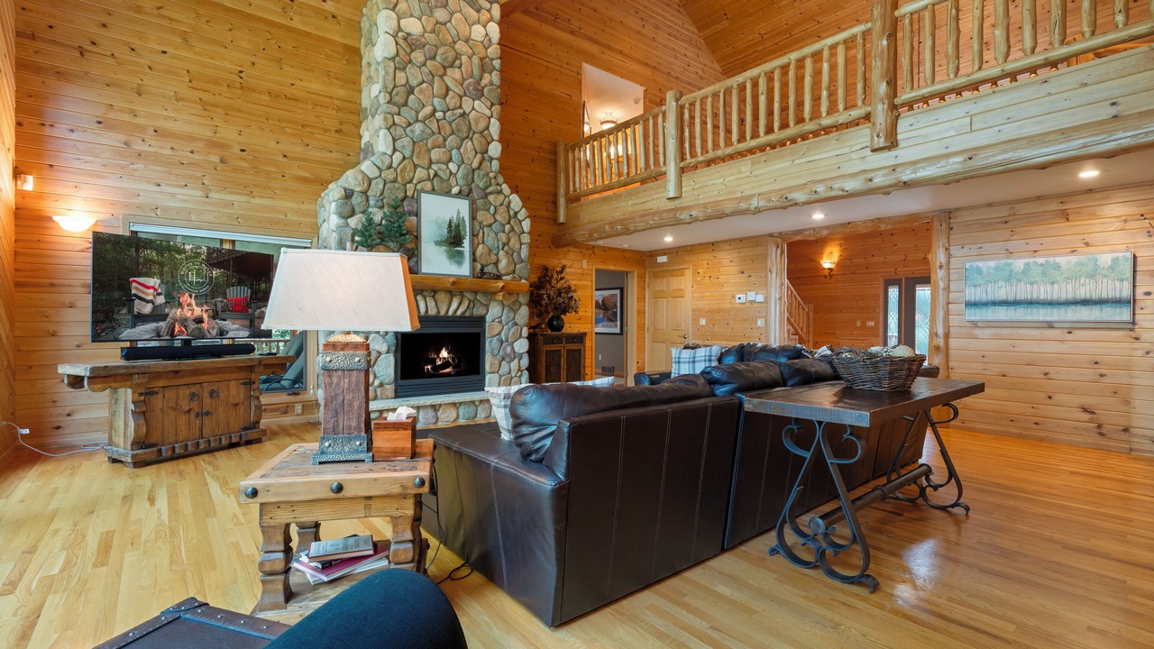 Photo of Bedroom in Crosslake