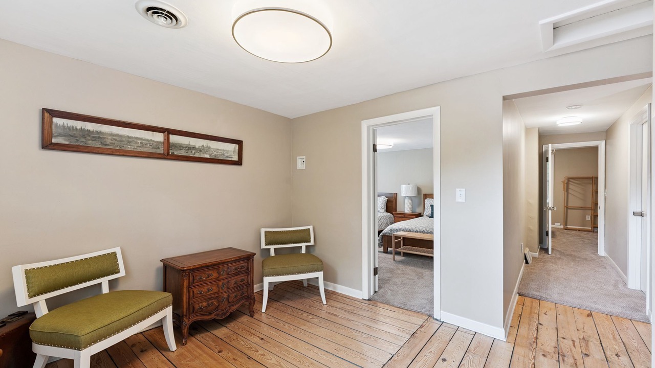 Photo of Bedroom in Wayzata