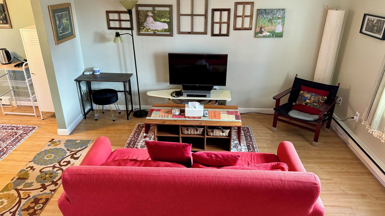 Photo of Livingroom in South Amherst