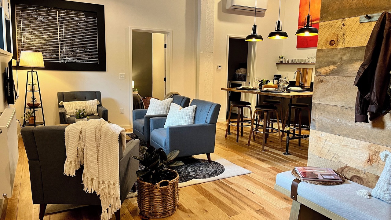 Photo of Livingroom in Shelburne Falls