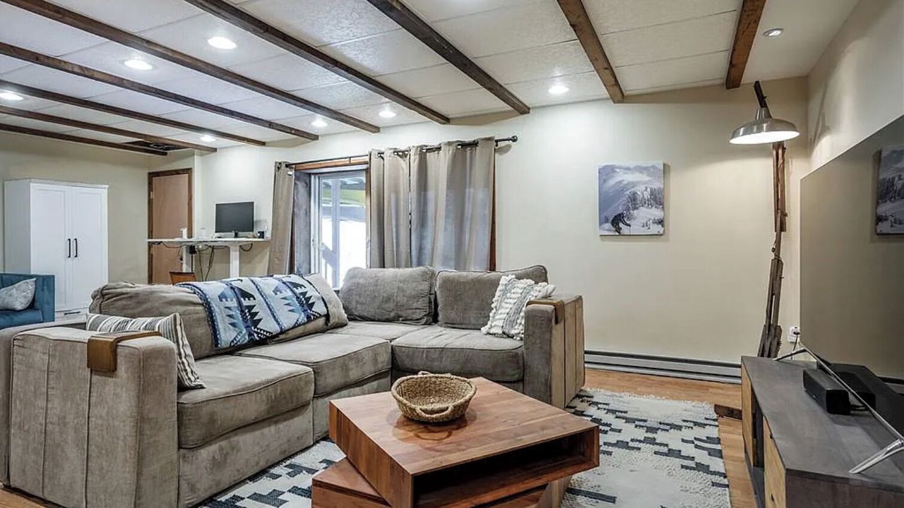Photo of Livingroom in Bantam