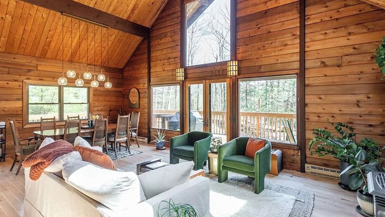 Photo of Livingroom in Bantam