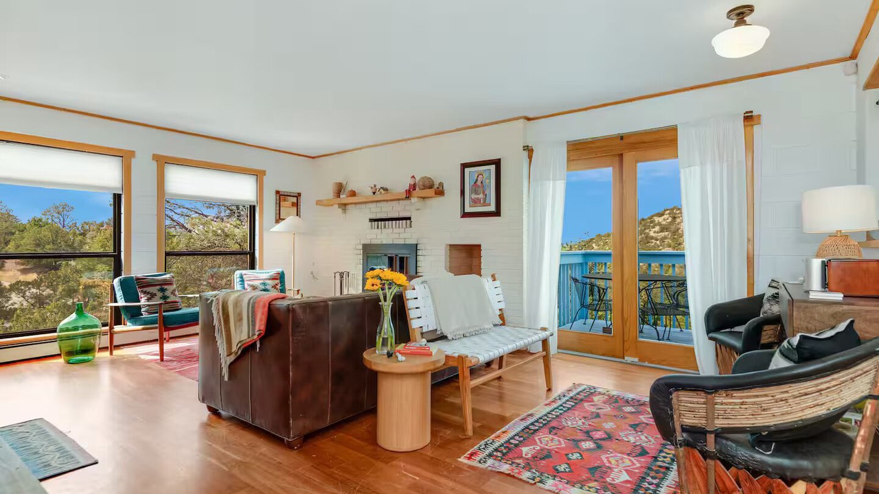 Photo of Livingroom in Santa Fe
