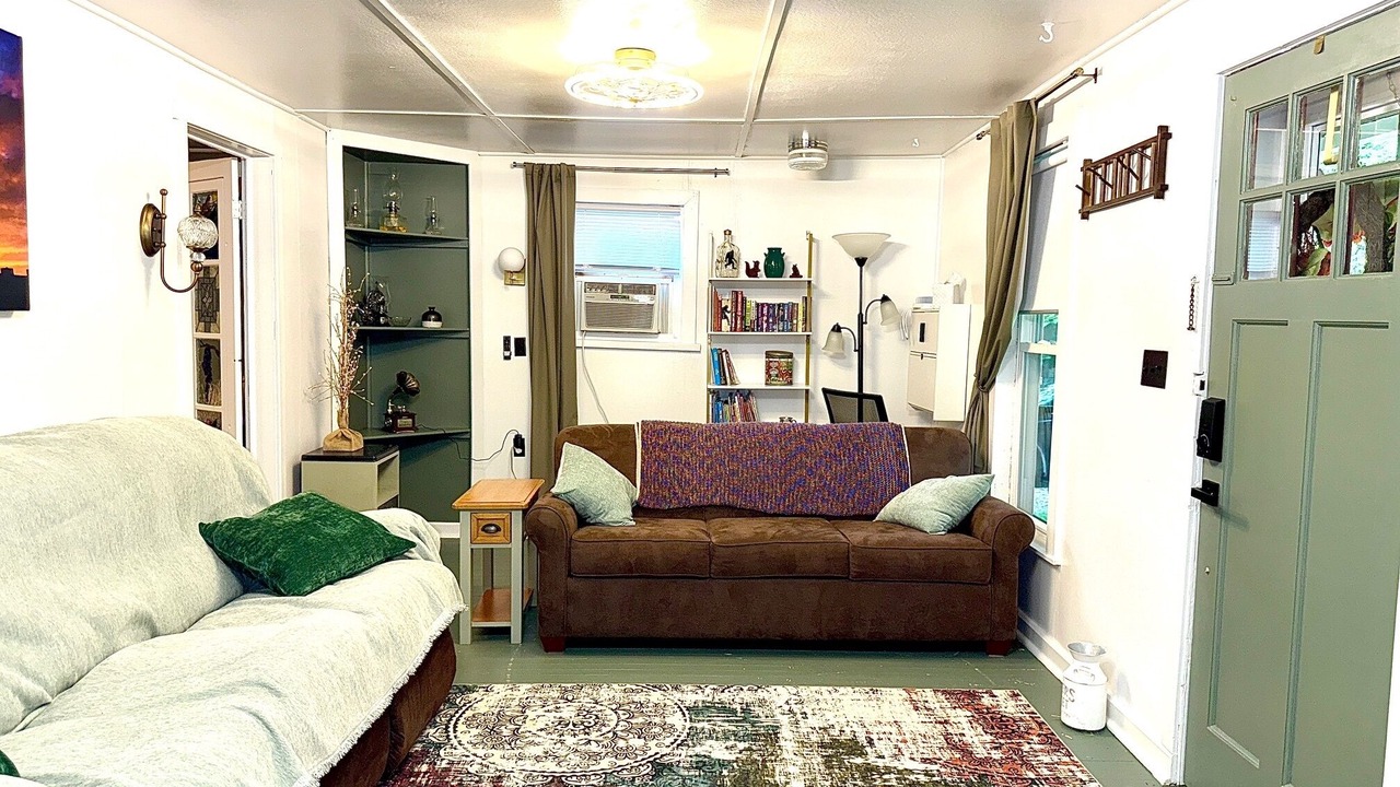 Photo of Bedroom in Valley Bend
