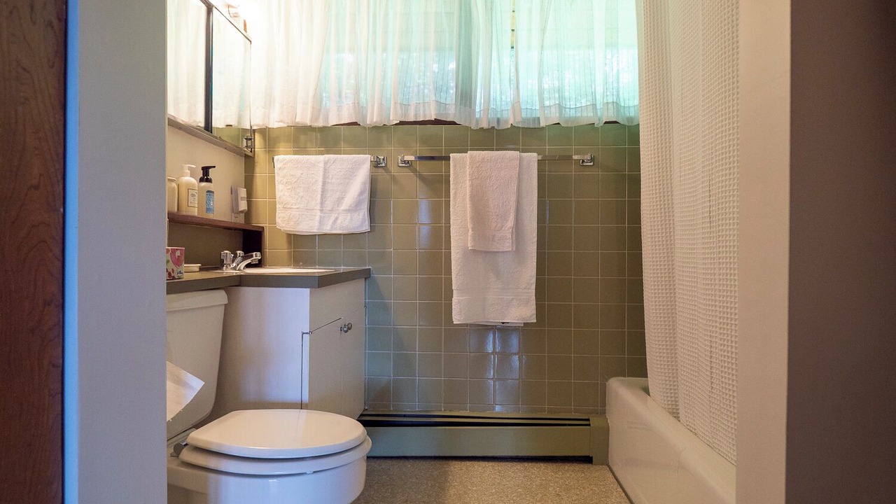 Photo of Bathroom in Williamstown