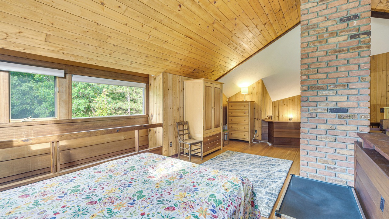 Photo of Bedroom in Sand Creek
