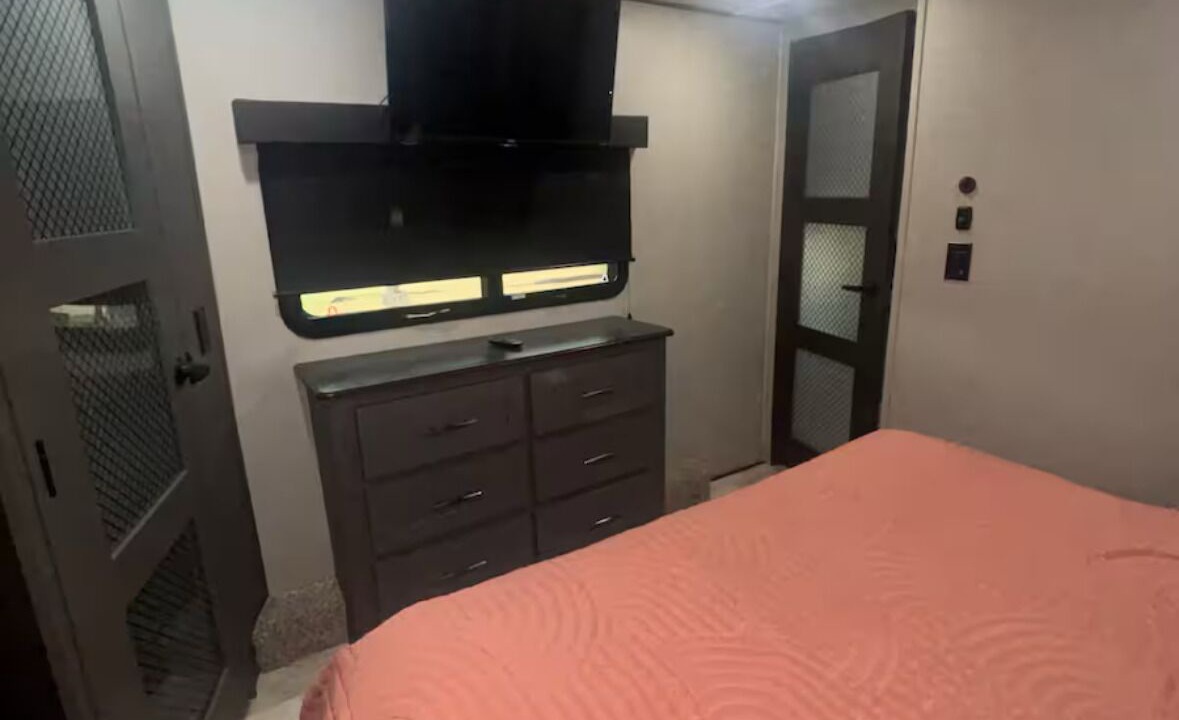 Photo of Bedroom in Camp Dix