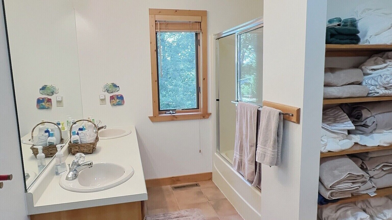 Photo of Bathroom in Annandale