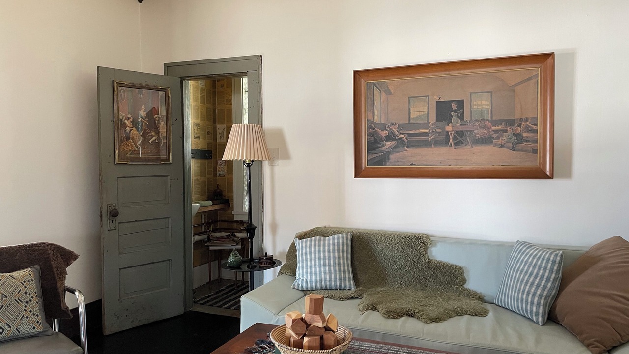 Photo of Livingroom in Clayton
