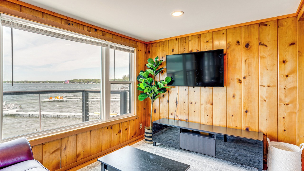 Photo of Livingroom in Powers Lake