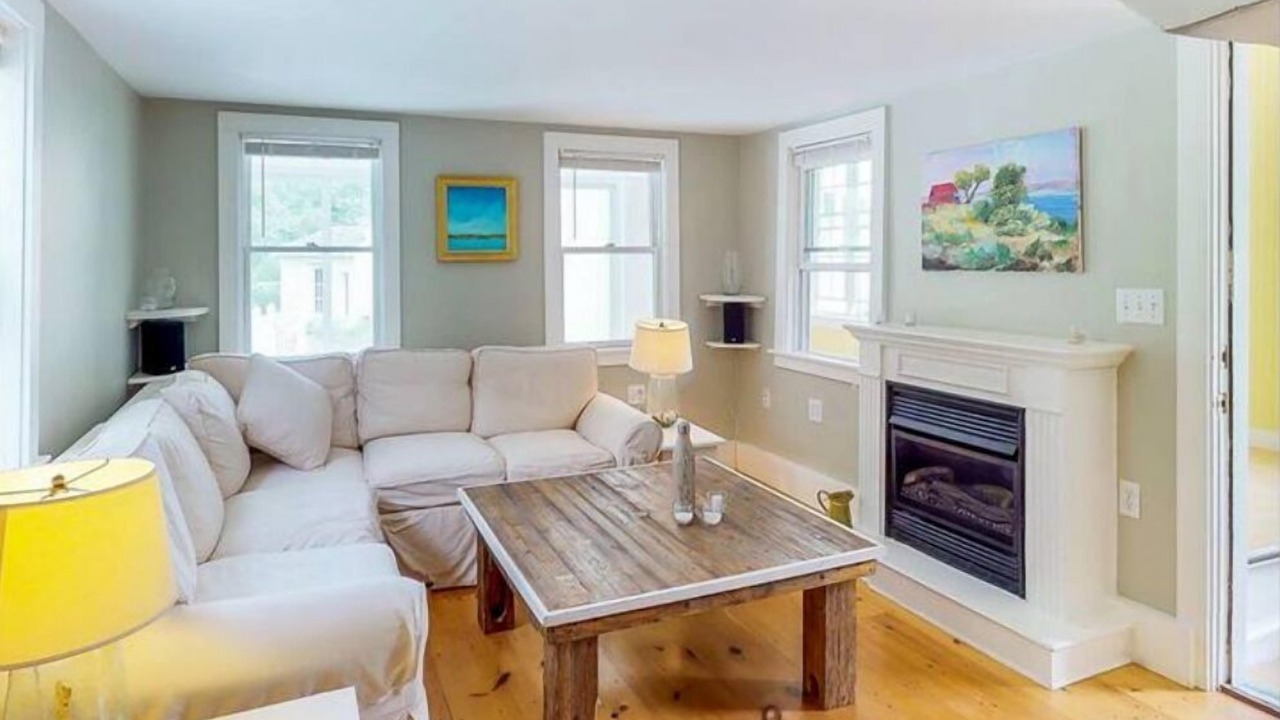 Photo of Livingroom in Kittery Point