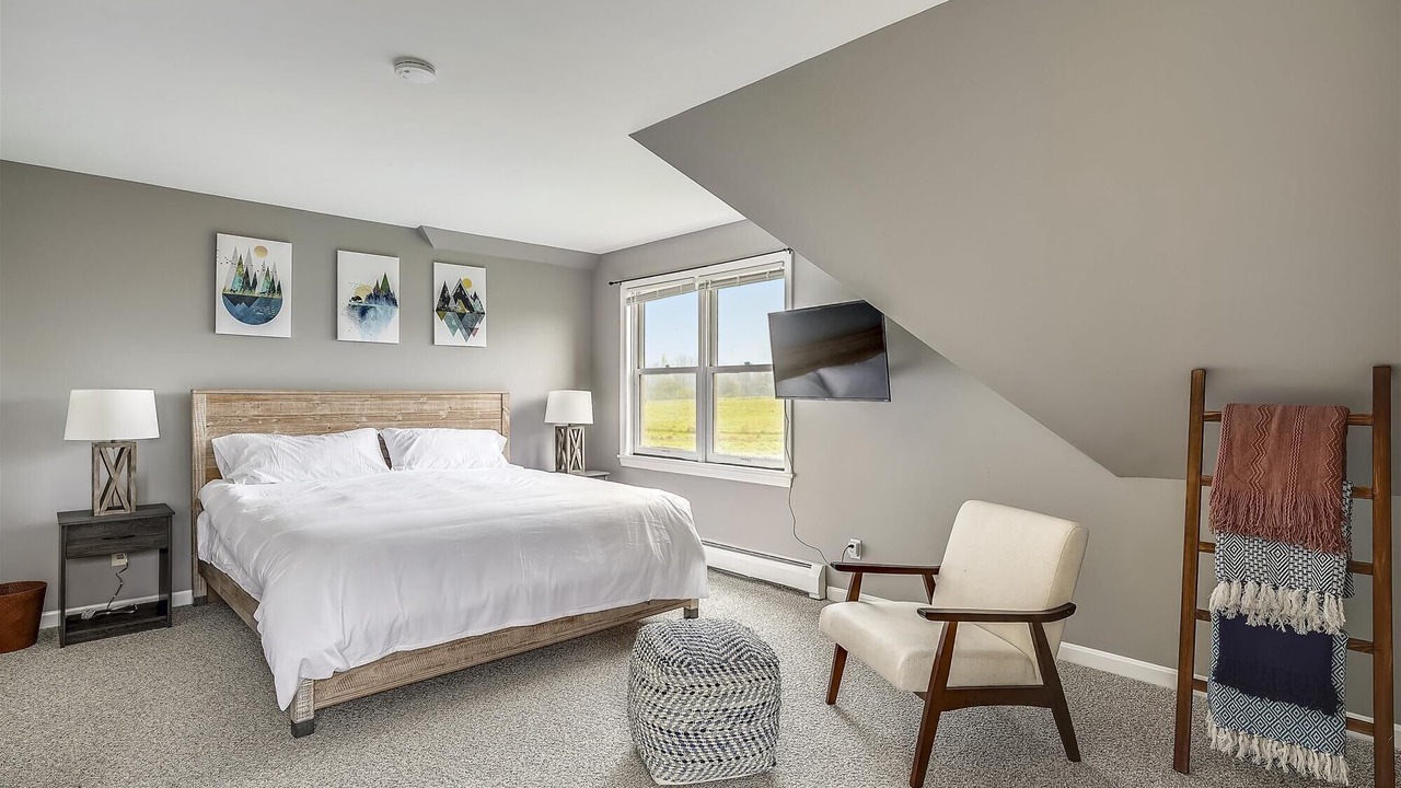 Photo of Bedroom in Stowe Hollow