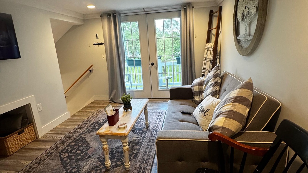 Photo of Livingroom in Keene