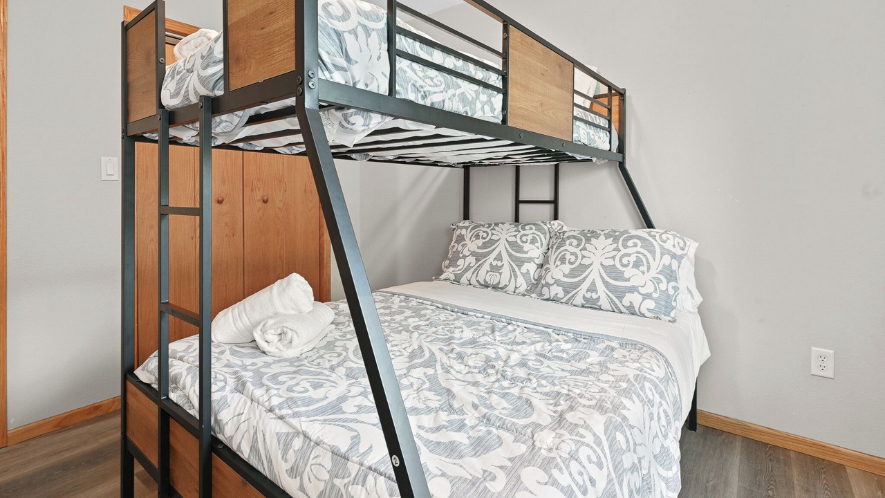 Photo of Bedroom in Mosinee