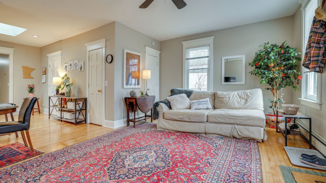 Photo of Livingroom in West Seventh