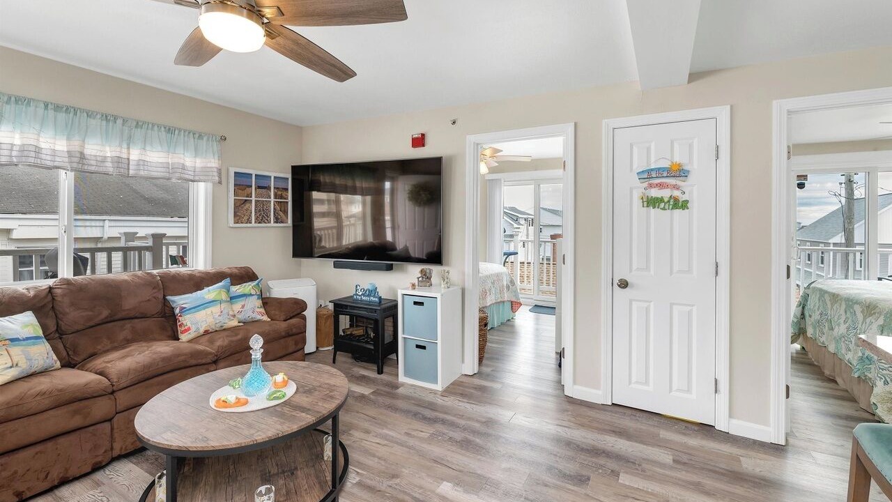 Photo of Livingroom in Hampton