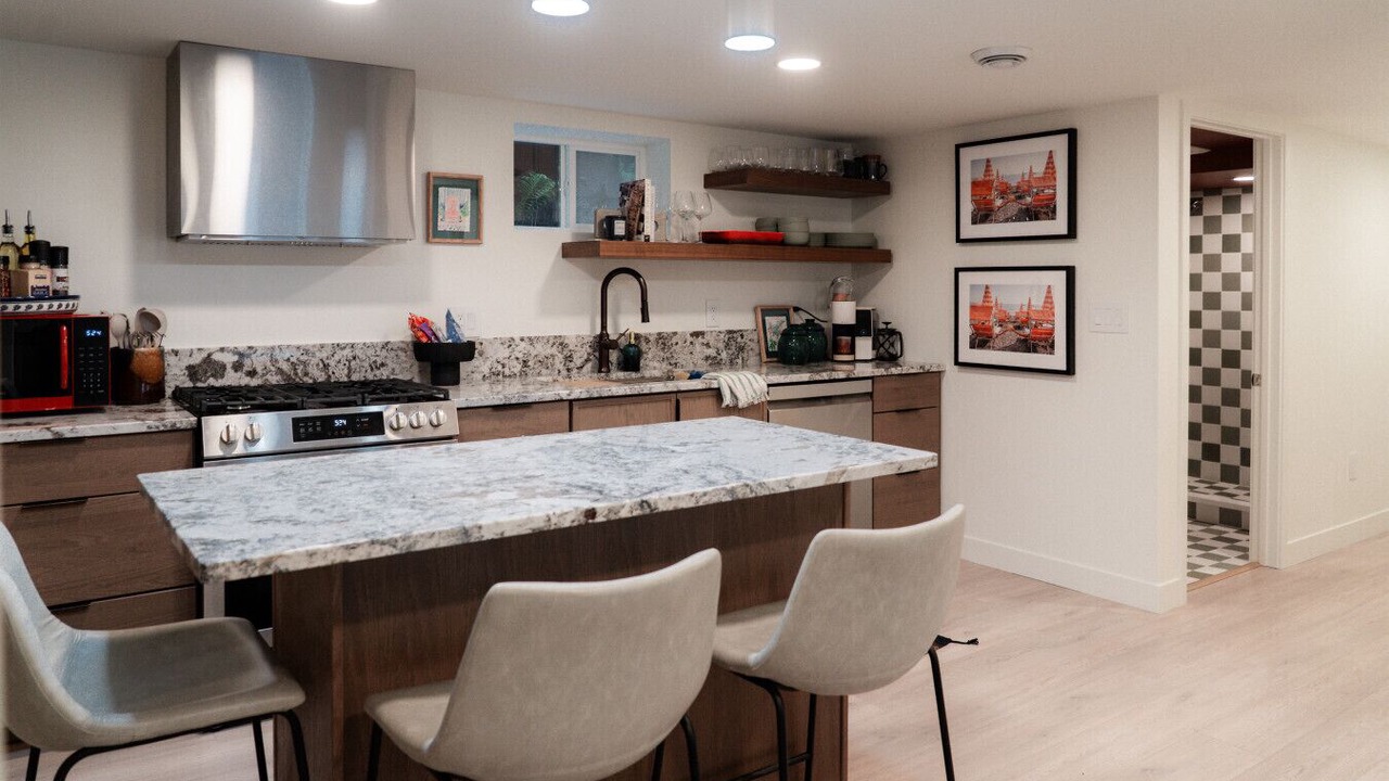 Photo of Kitchen in Summit - University