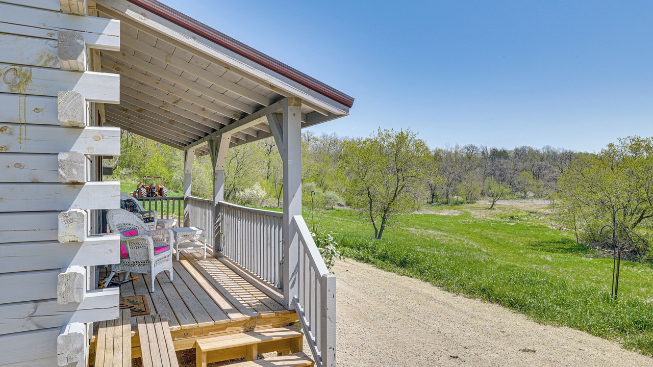 Photo of Patio Balcony in Winona County