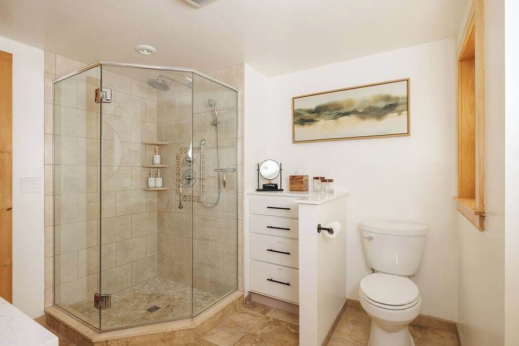 Photo of Bathroom in Bridgewater Corners