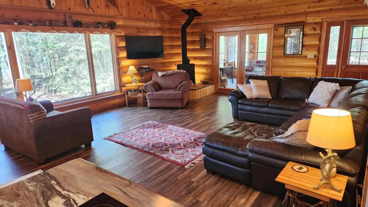 Photo of Livingroom in Hayward