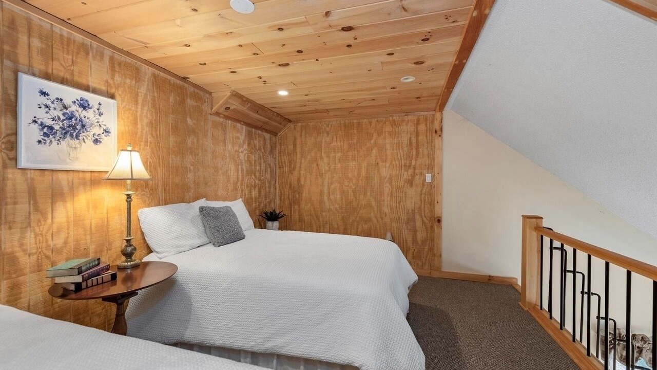 Photo of Bedroom in Campton