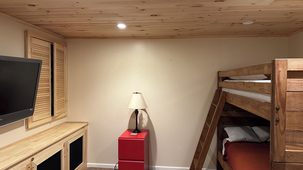 Photo of Bedroom in Campton
