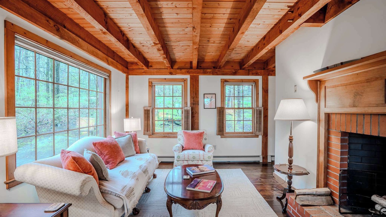 Photo of Livingroom in Barnard