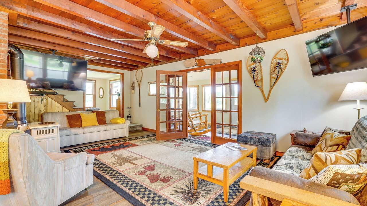 Photo of Livingroom in Neillsville