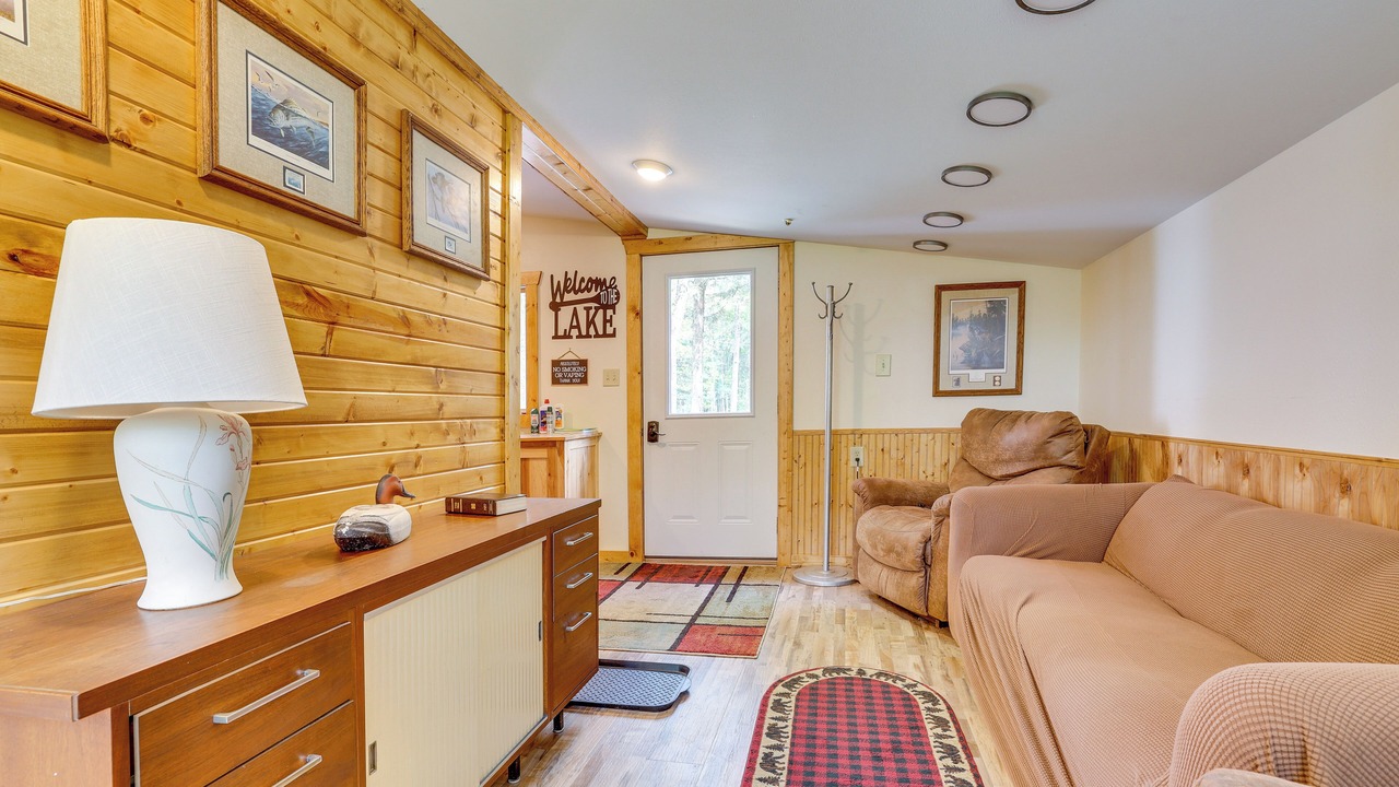 Photo of Livingroom in Neillsville