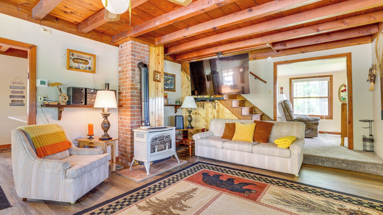 Photo of Livingroom in Neillsville