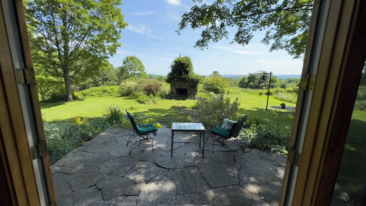 Photo of Patio Balcony in Shelburne