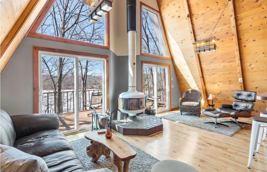 Photo of Livingroom in Comstock