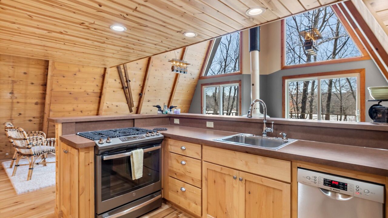 Photo of Kitchen in Comstock
