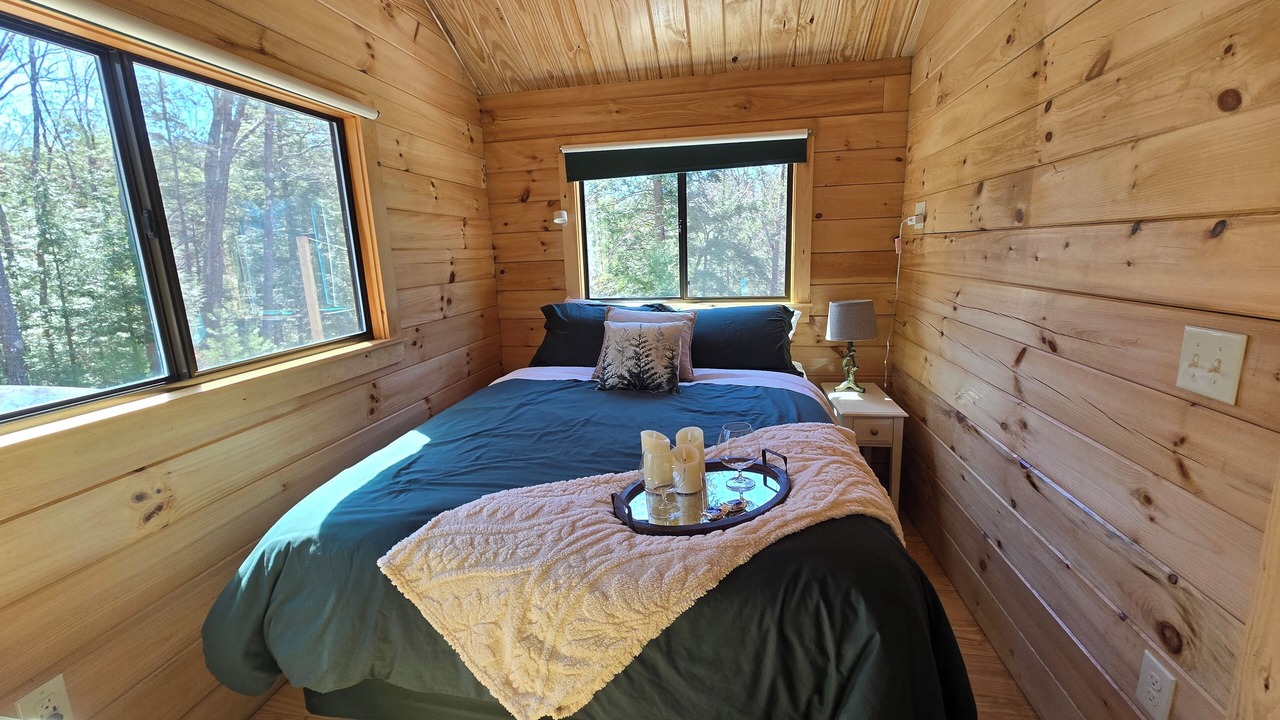 Photo of Bedroom in Bath