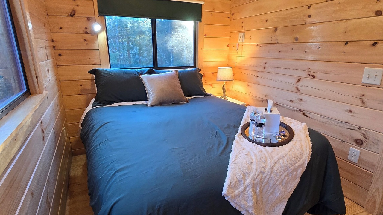 Photo of Bedroom in Bath