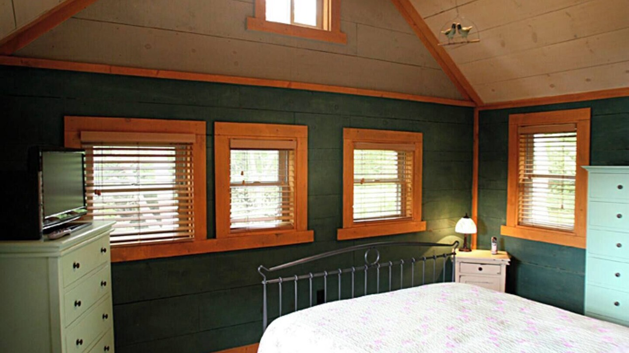 Photo of Bedroom in Salisbury Center