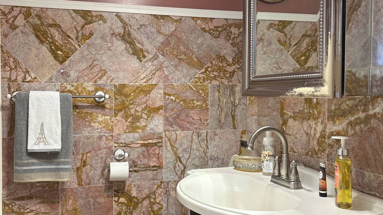 Photo of Bathroom in Albion