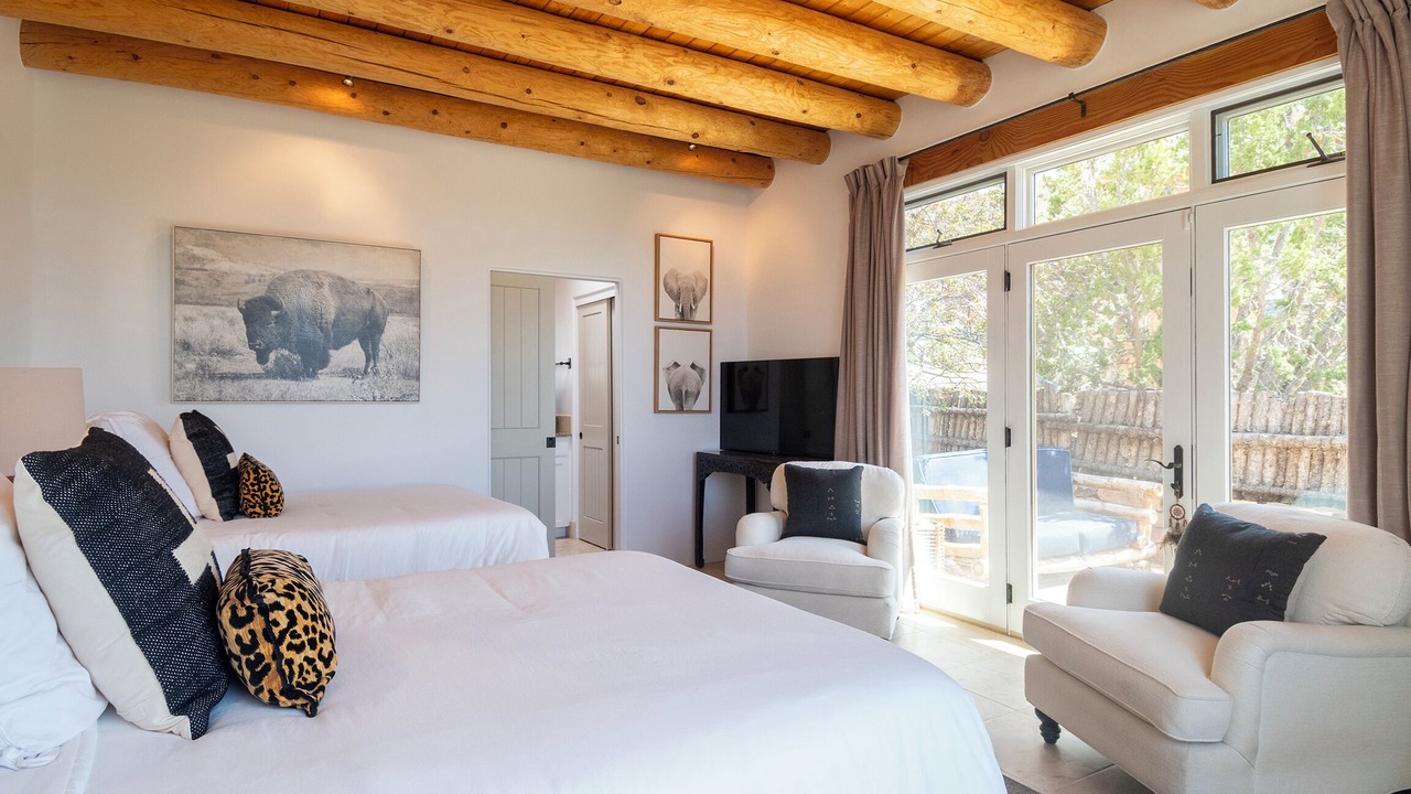 Photo of Bedroom in Tesuque