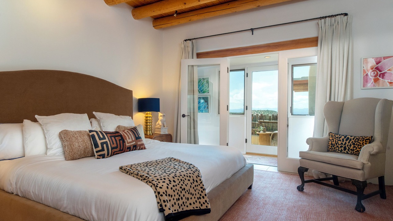 Photo of Bedroom in Tesuque