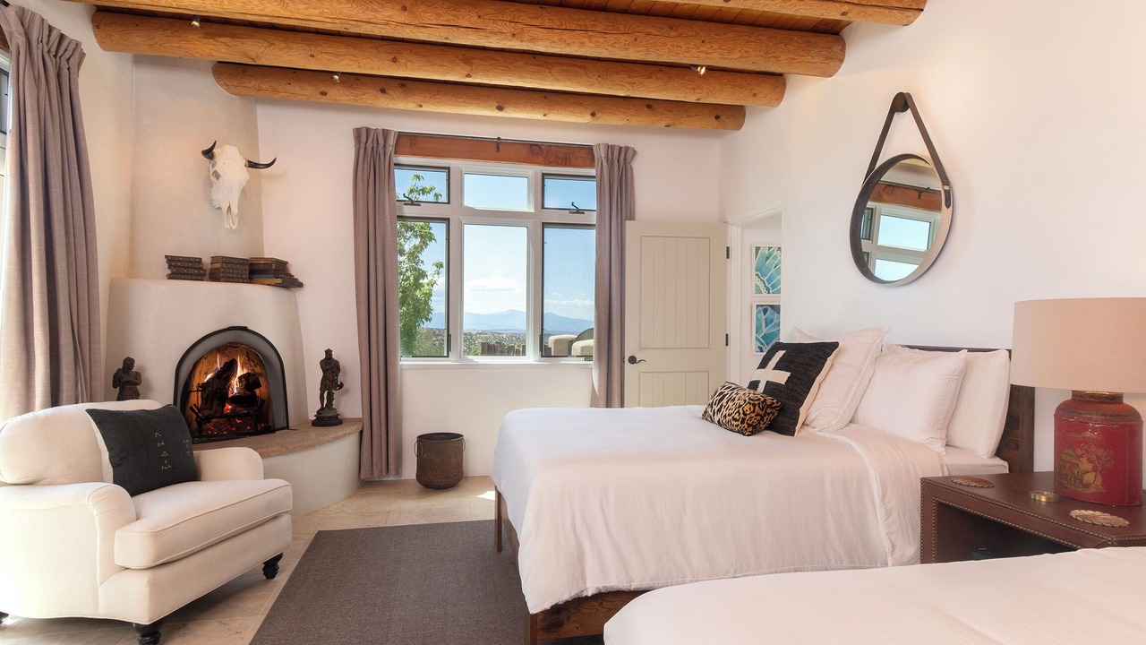 Photo of Bedroom in Tesuque