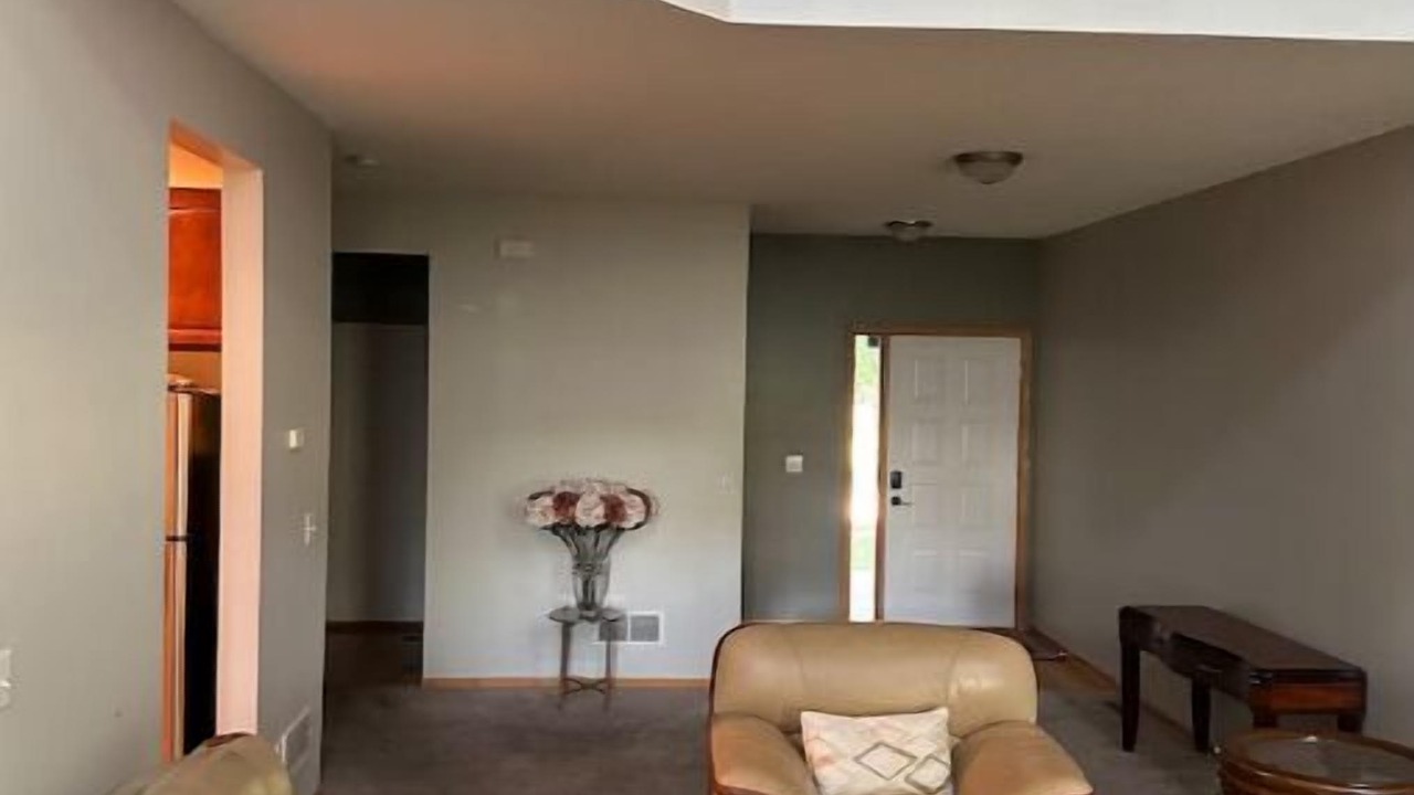 Photo of Livingroom in Woodbury